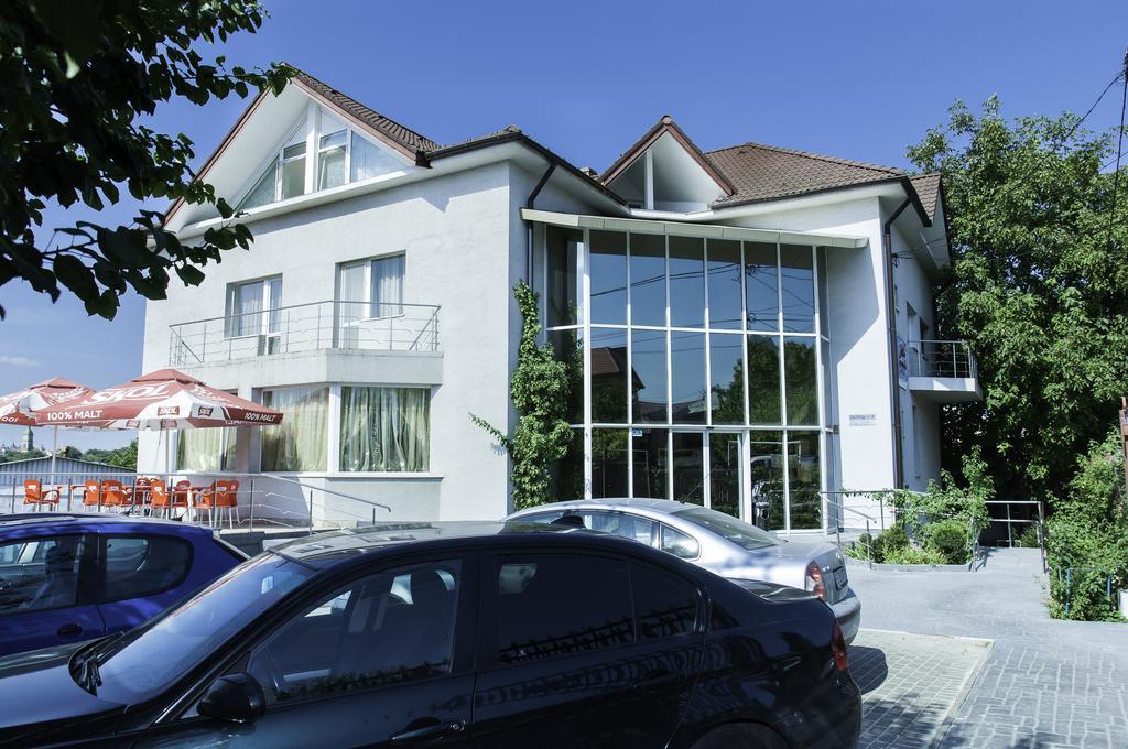 Villa Grande Iasi Exteriör bild